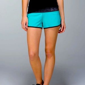 Lululemon Run: Speed Short *4-way Stretch size 4